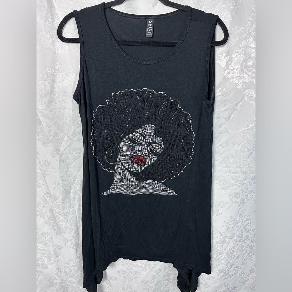 SHINY Black‎ Sleeveless Top with Artistic Design